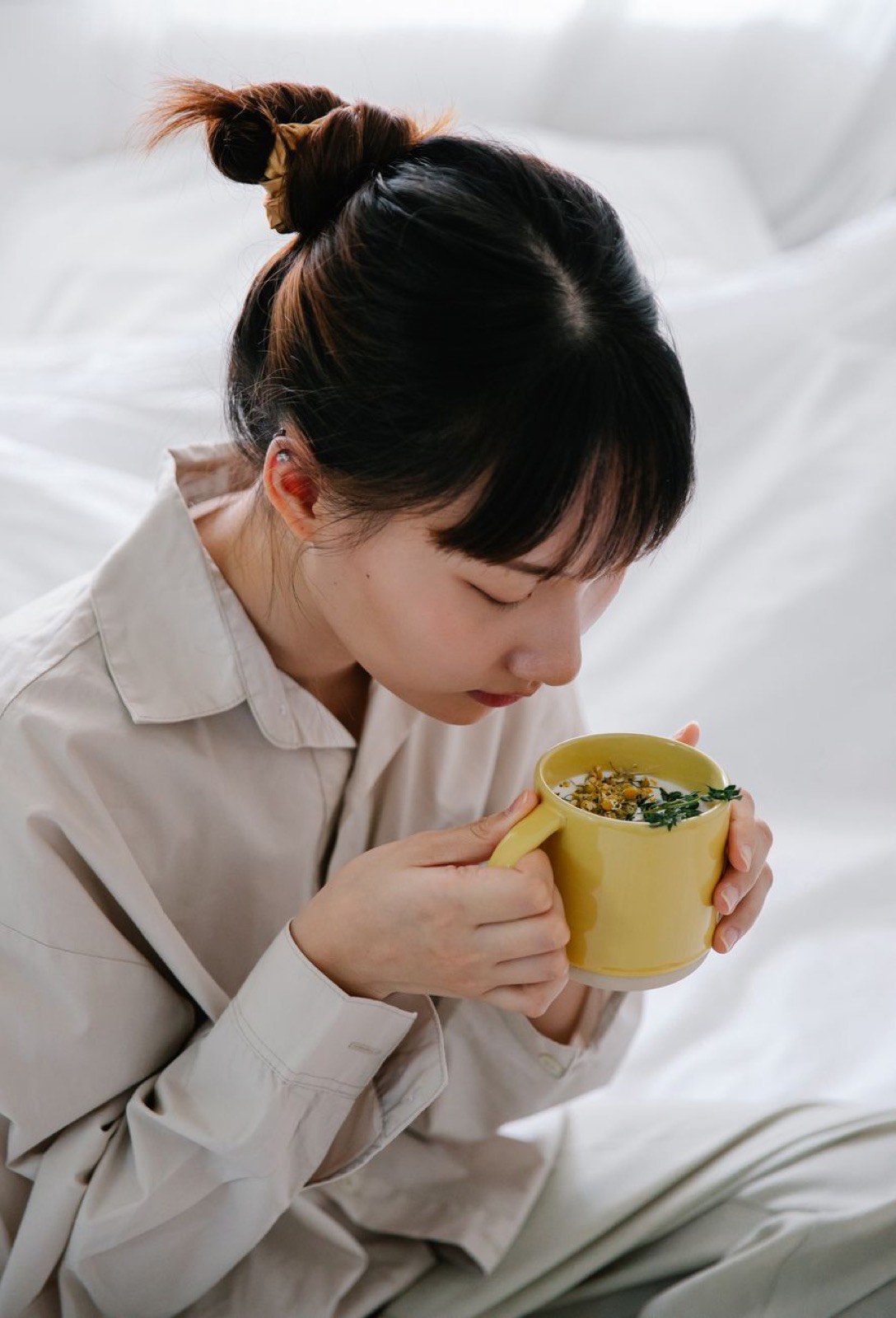 A calm moment with a warm herbal drink